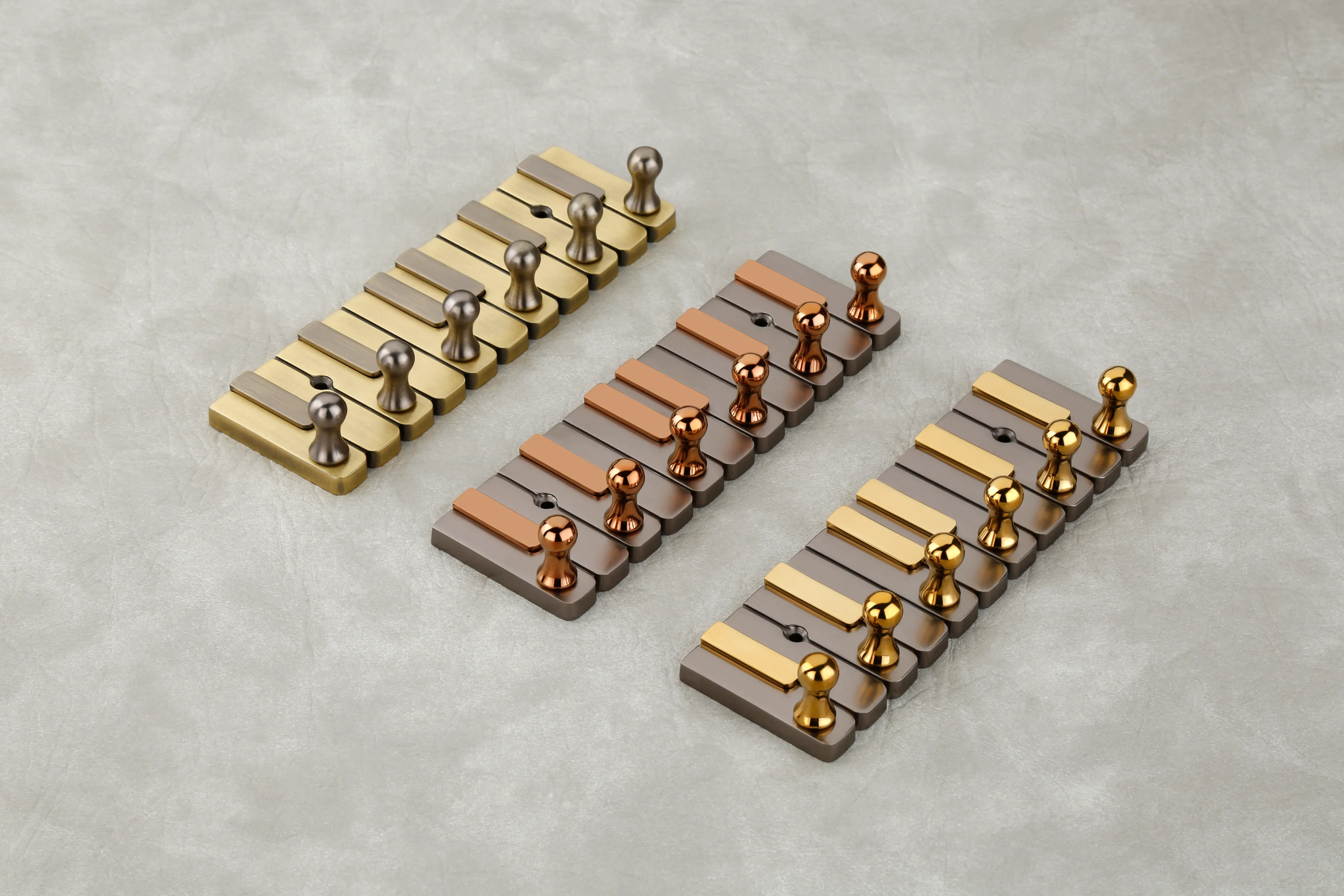 PIANO Hinge